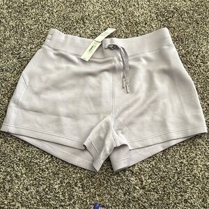 Lot of 5 Spanx Air-essentials 4 inch inseam Shorts. 1X